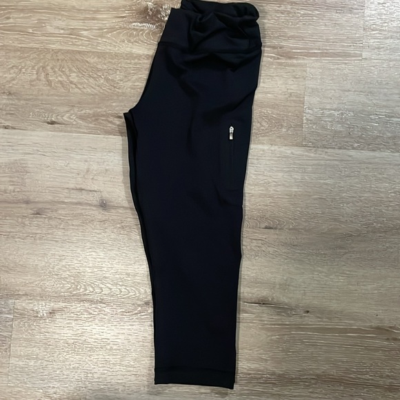 Lululemon Run: Track Attack Crop Leggings - Picture 8 of 9